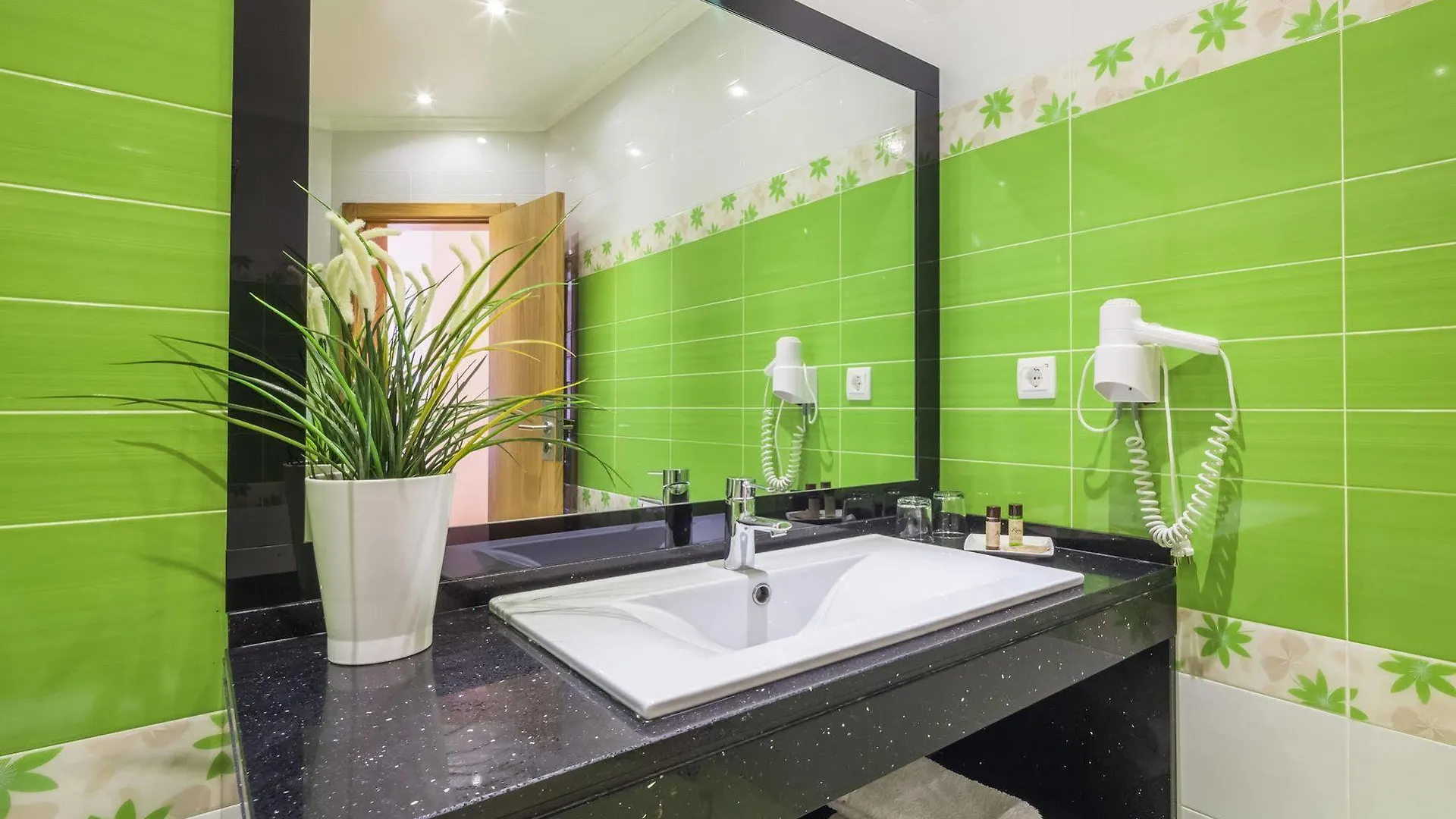 Vila Nova Guesthouse Lisboa 3*,